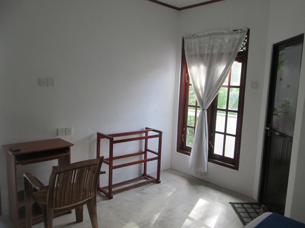 Bay Reach Home Stay Weligama Exterior photo